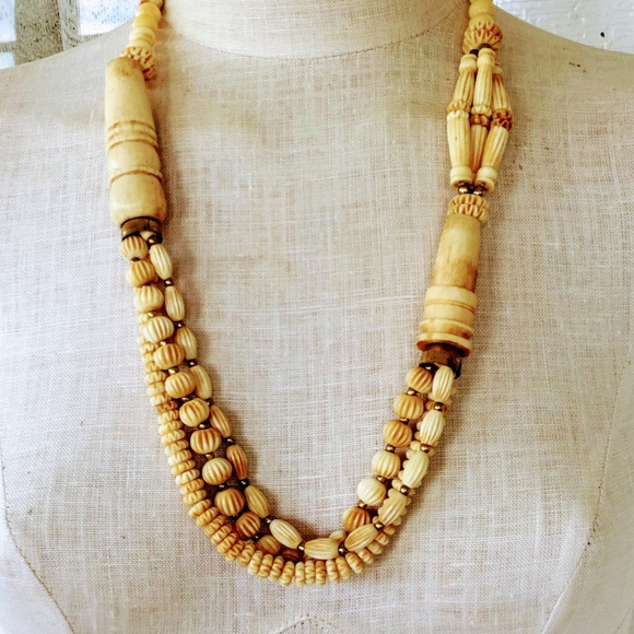 Vintage Carved Cow Bone Chunky Bead Necklace - Picture 6 of 8